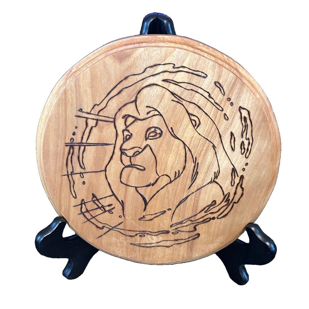 Disney Lion King Simba Wood Burned Pyrography 9” Round Wall Plaque Decor Art